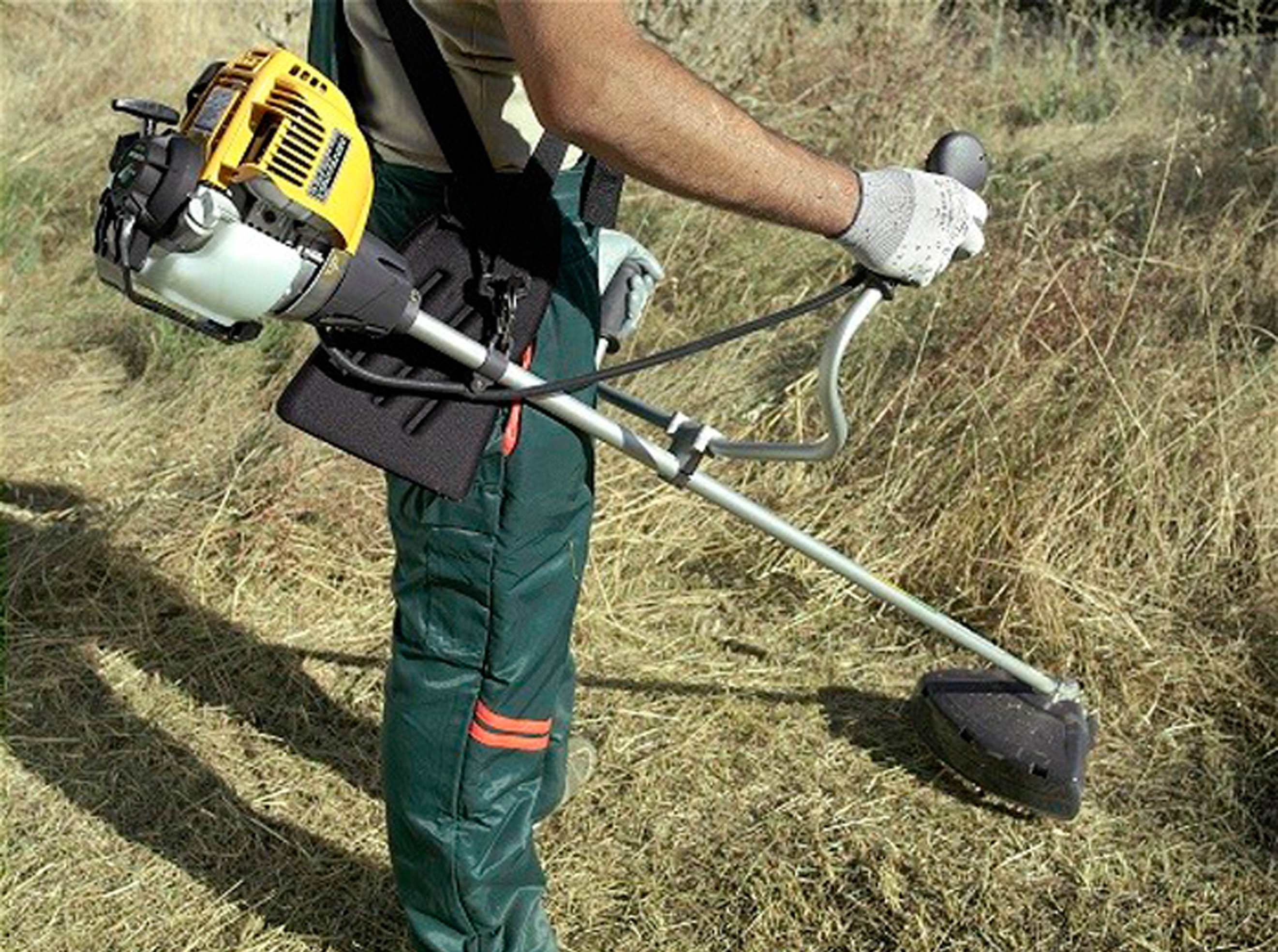 Desbroce para eliminar la acumulación de maleza